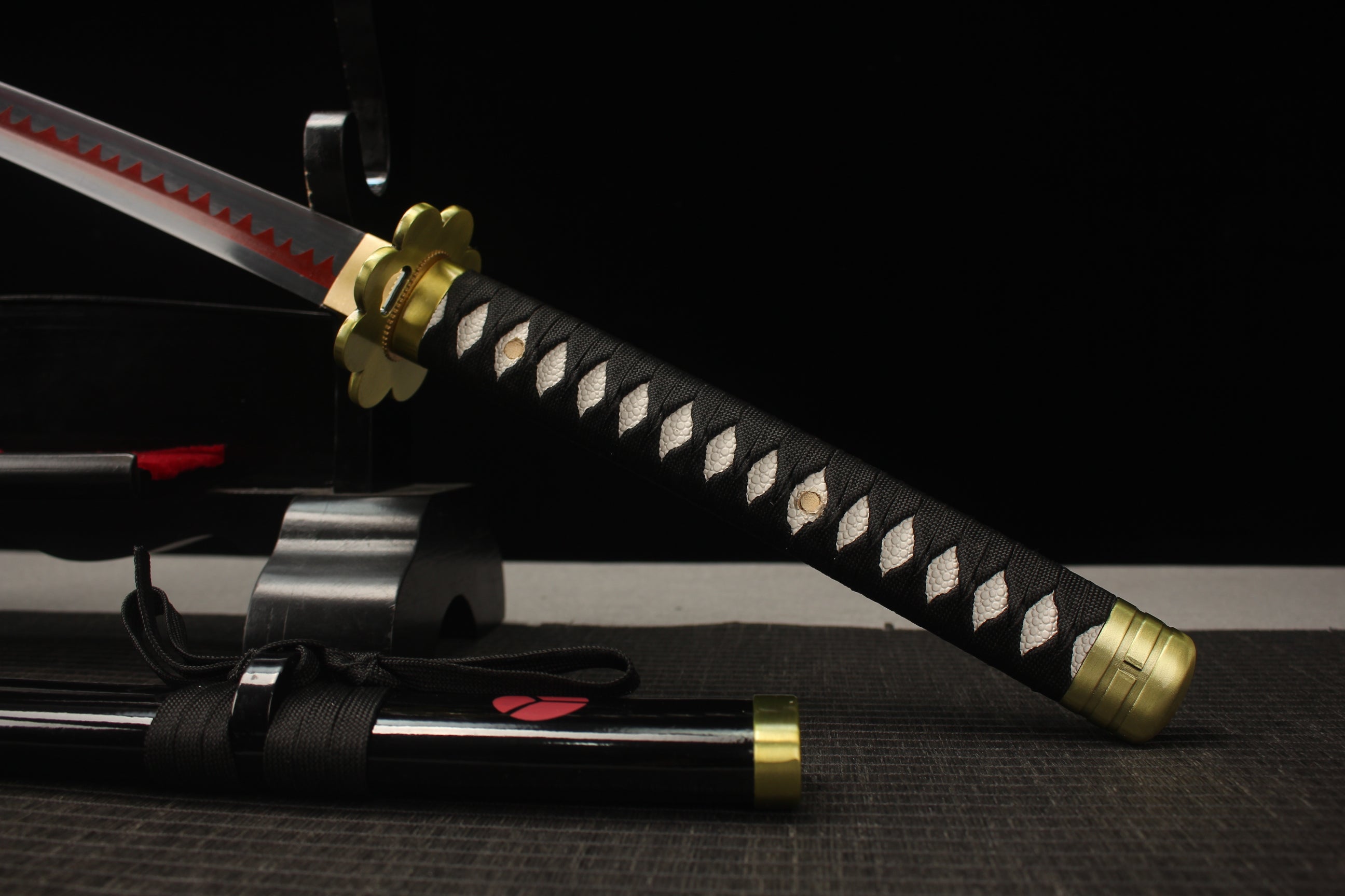 Black Sword Shusui,Anime Sword,One Piece Roronoa Zoro,Japanese Samurai Sword,Real Handmade anime Katana,High-carbon steel