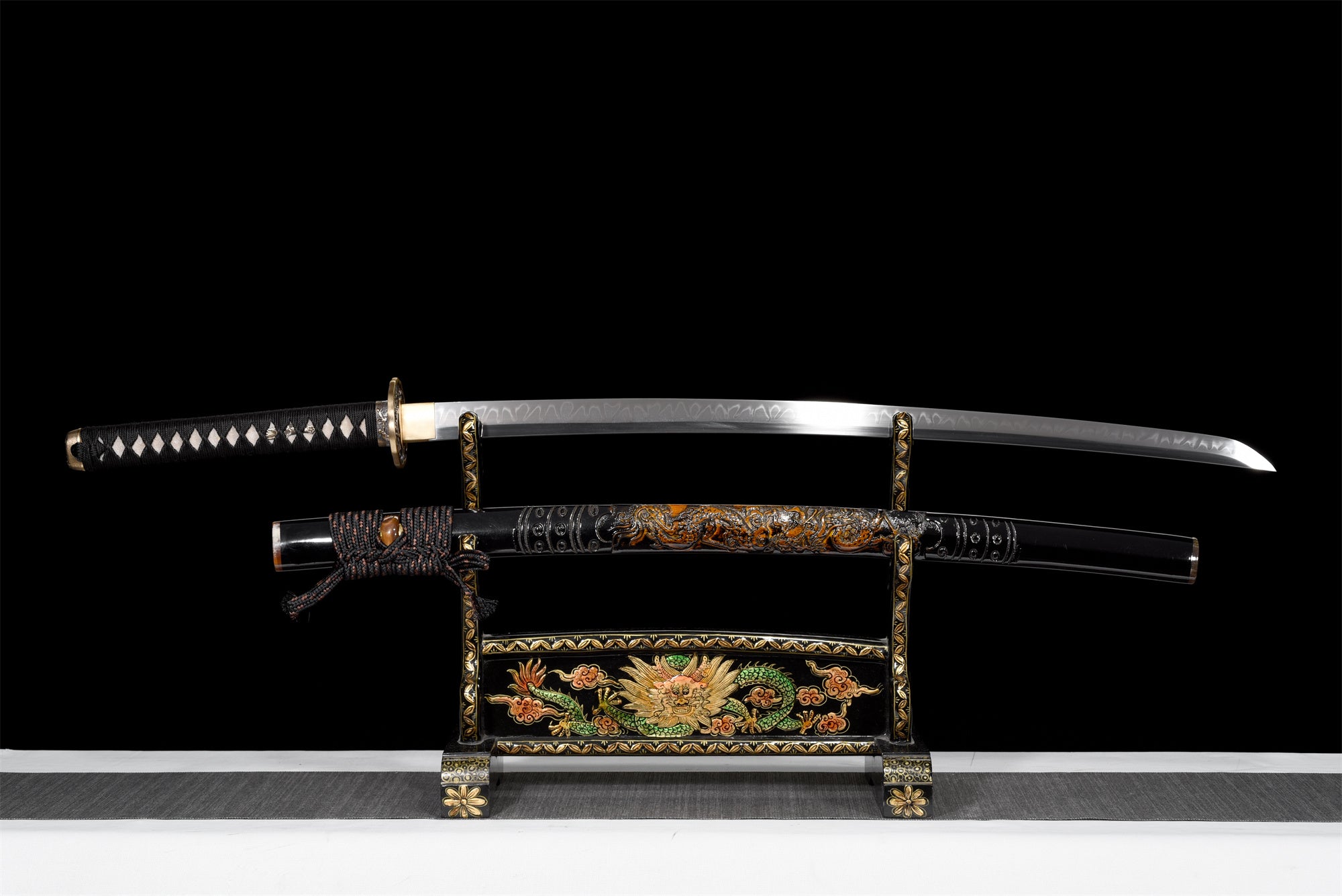T10 High Carbon Steel  Clay Tempered With Hamon Handmade Saya Carved Dragon Katana Real Japanese Samurai Sword Full Tang